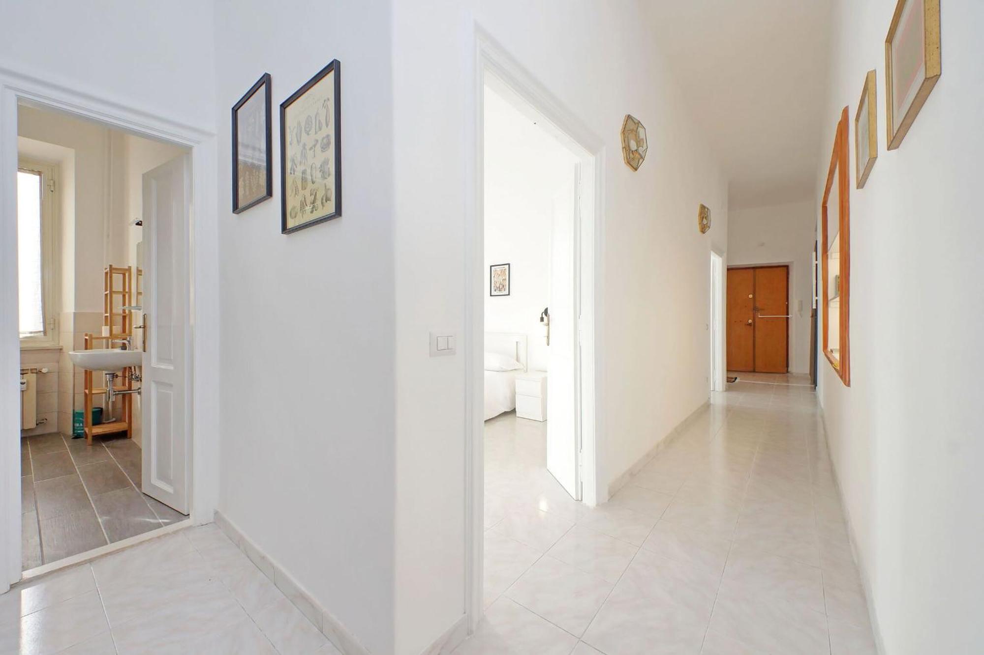 Apartment New Comfortable 2 Bedroom Della Vittoria By Halldis Rom