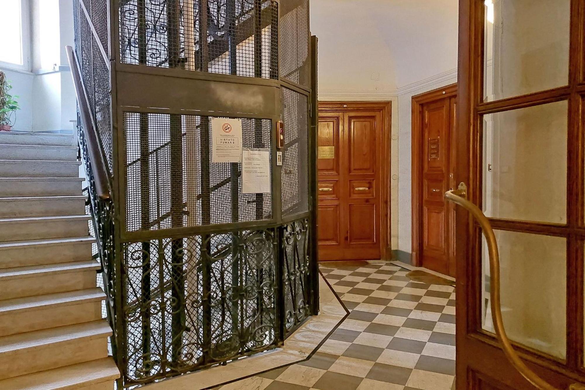 New Comfortable 2 Bedroom Della Vittoria By Halldis Apartment *