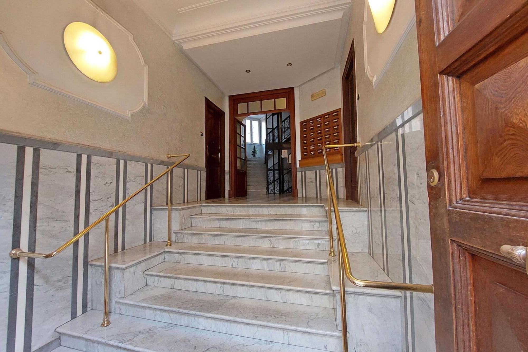 New Comfortable 2 Bedroom Della Vittoria By Halldis Apartment Rom