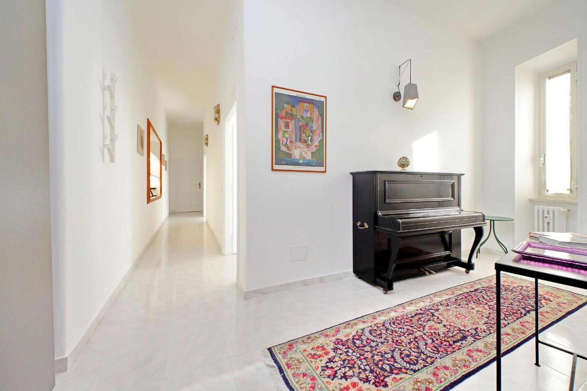 New Comfortable 2 Bedroom Della Vittoria By Halldis Rom