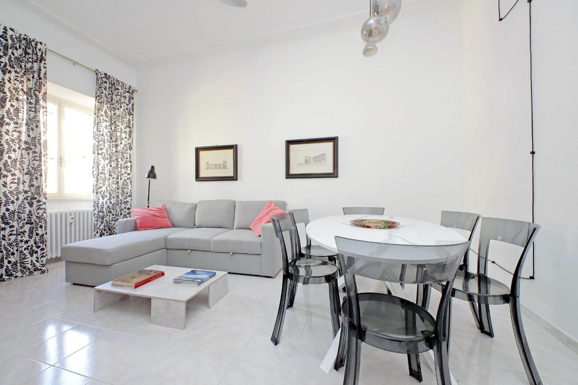 New Comfortable 2 Bedroom Della Vittoria By Halldis Apartment *